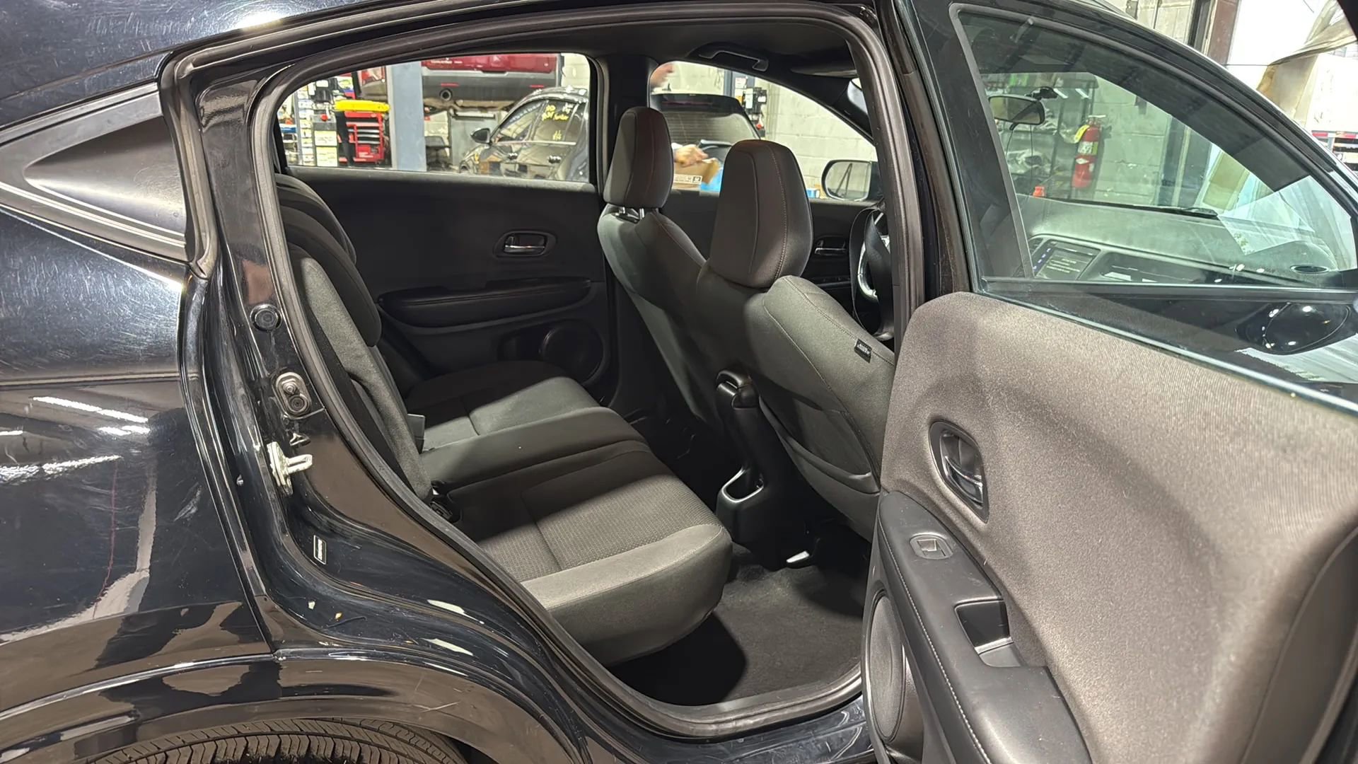 Used 2019 Honda HR-V Sport image 25
