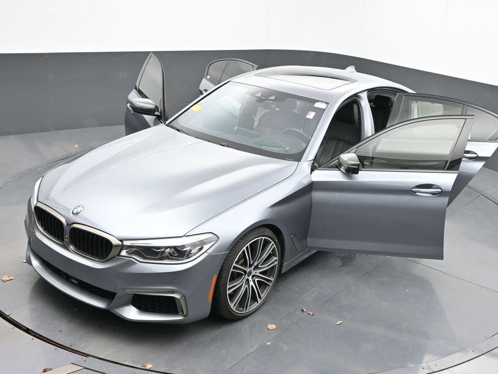 Used 2018 BMW M550i xDrive image 42