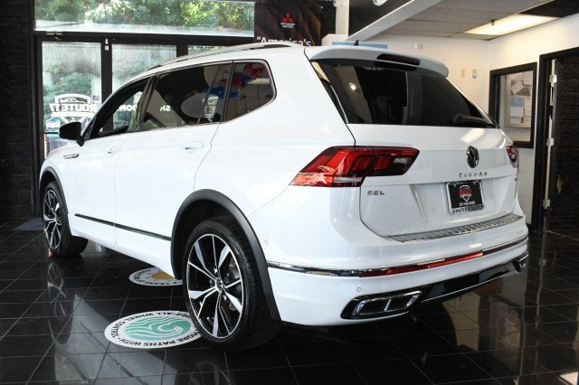 Used 2022 Volkswagen Tiguan SEL R-Line AWD/4WD image 12