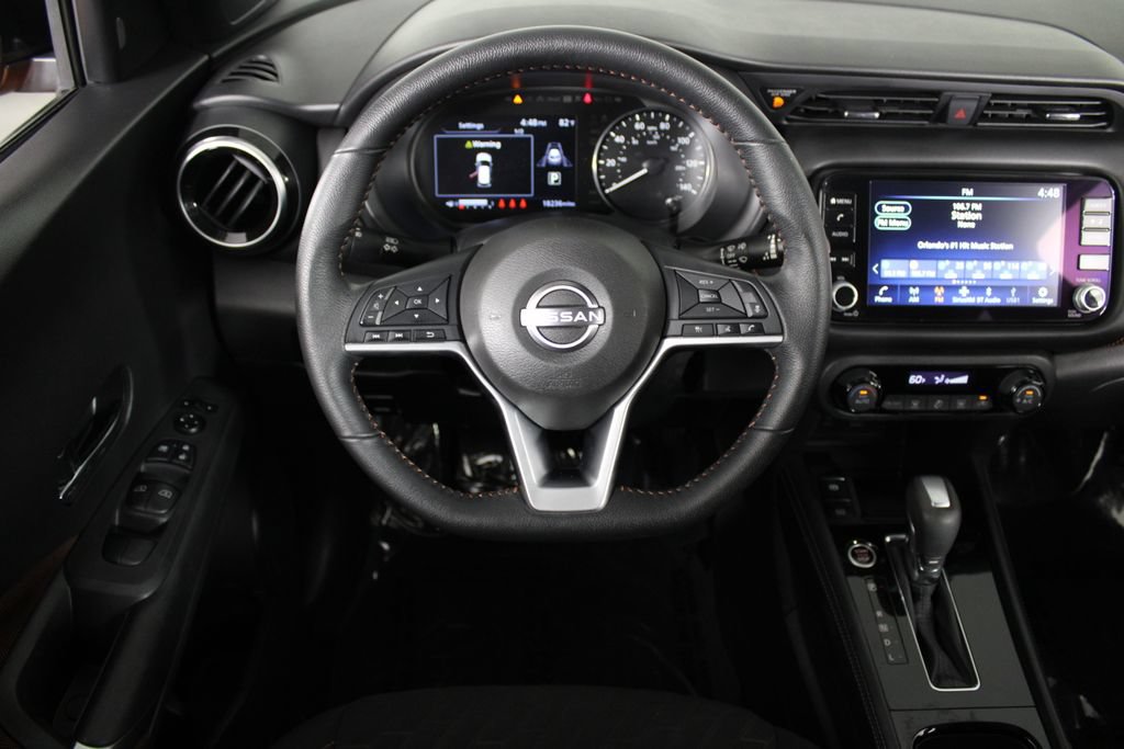 Certified 2022 Nissan Kicks SR FWD image 7