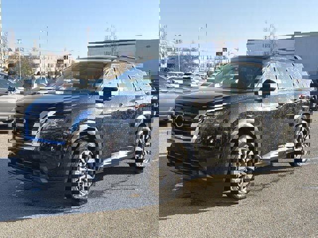 Used 2024 Nissan Pathfinder SV image 4