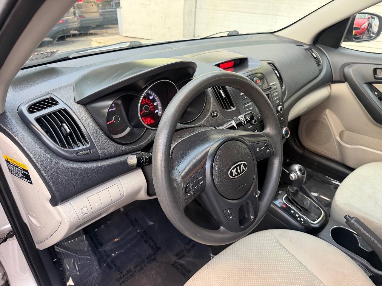 Used 2012 Kia Forte EX FWD image 18