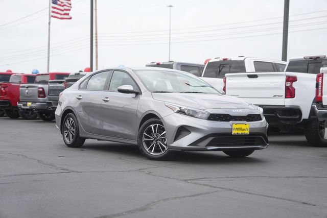 Used 2024 Kia Forte LXS w/ LXS Technology Package image 2