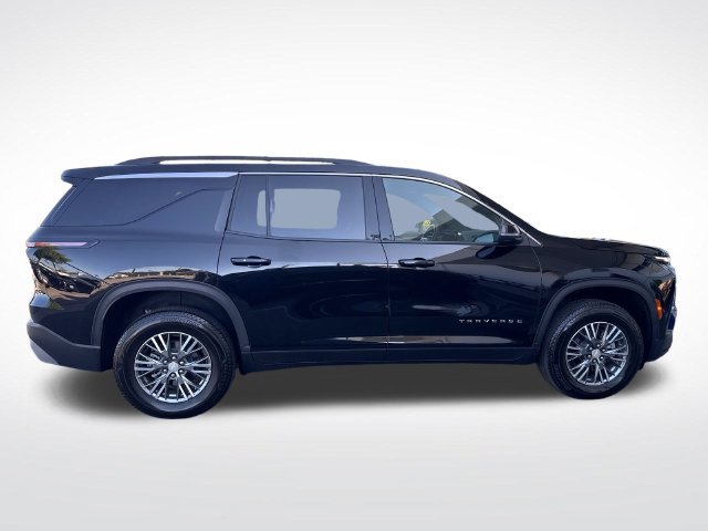 Used 2026 Chevrolet Traverse LT FWD image 7