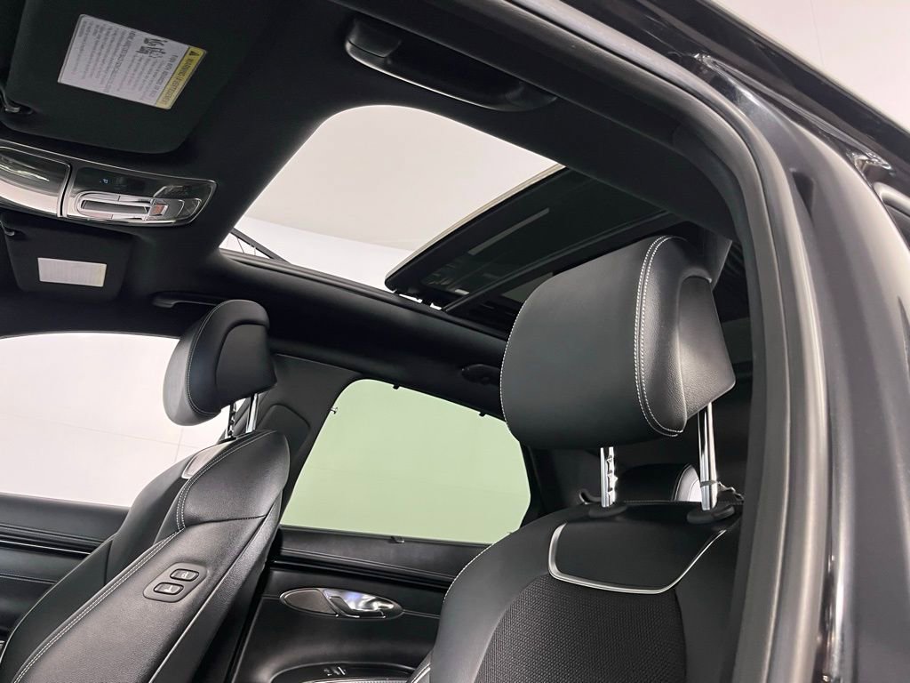 Used 2025 Genesis GV70 2.5T Sport Prestige w/ Sport Prestige Package image 25