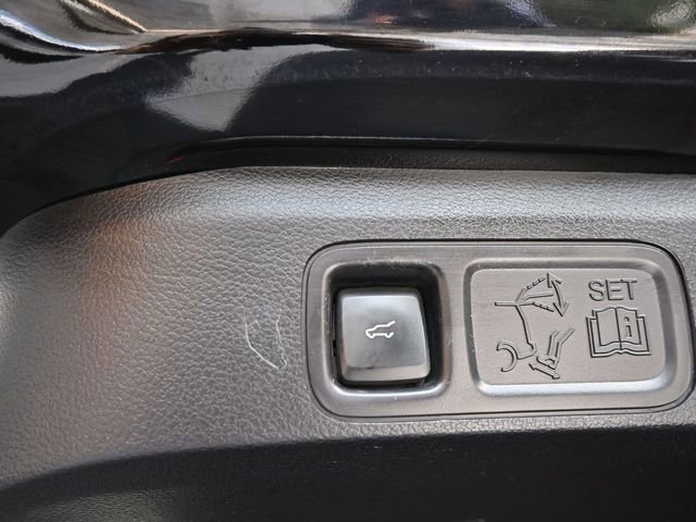 Used 2019 Ford Expedition Max Limited AWD/4WD image 9