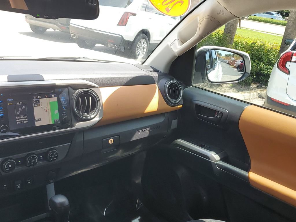 Used 2019 Toyota Tacoma SR5 RWD image 20