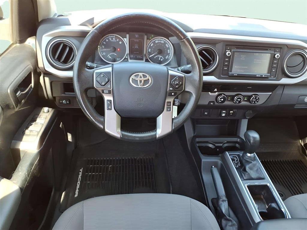 Used 2018 Toyota Tacoma SR5 image 9