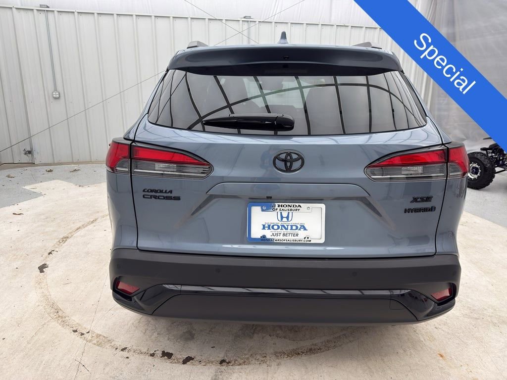 Used 2024 Toyota Corolla Cross XSE w/ Convenience Package image 6