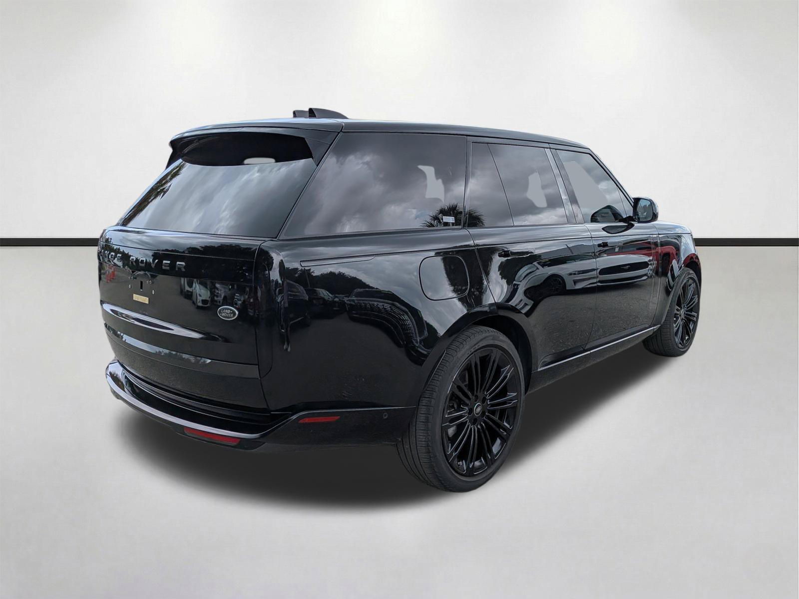 Used 2023 Land Rover Range Rover SE AWD/4WD image 4