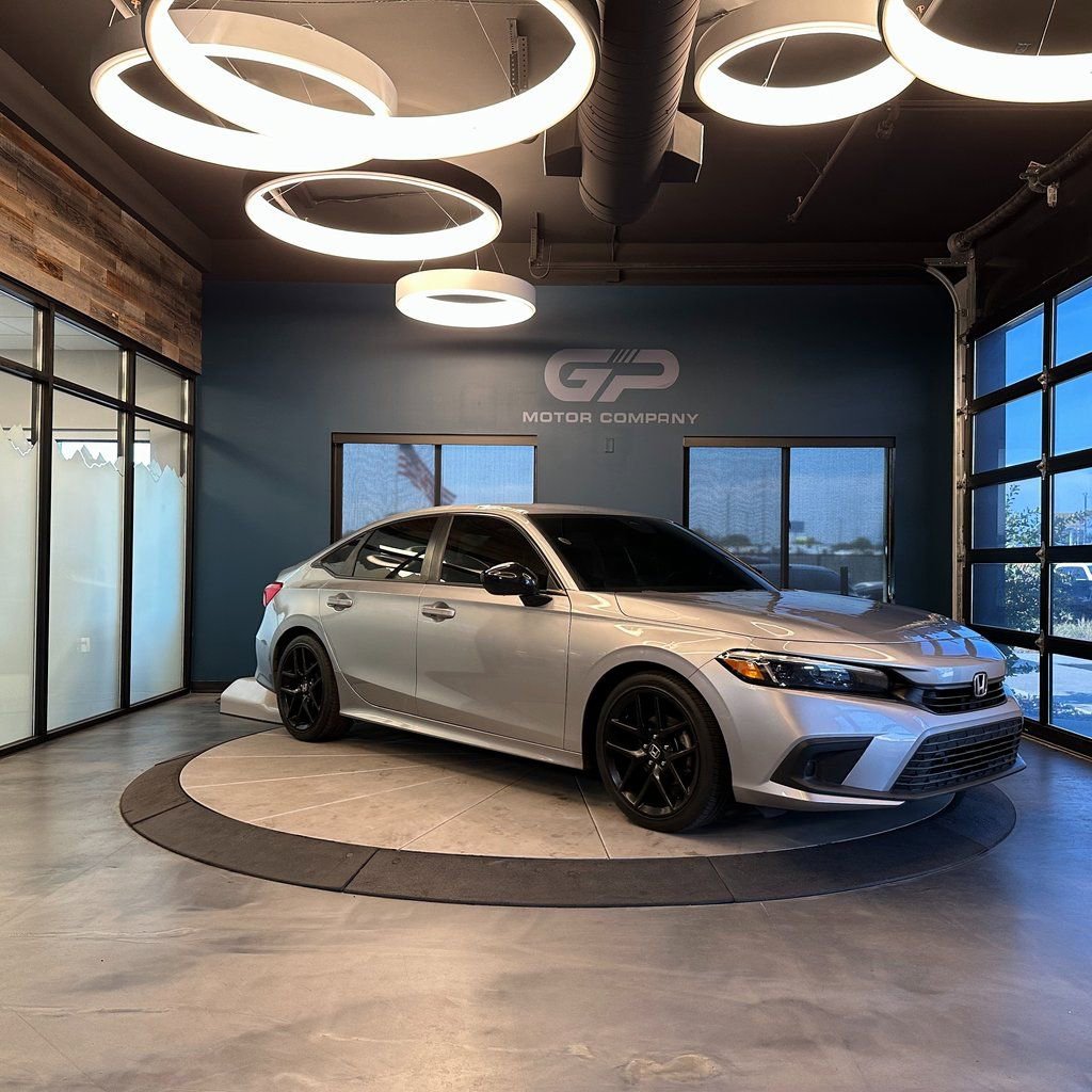 Used 2022 Honda Civic Sport image 1