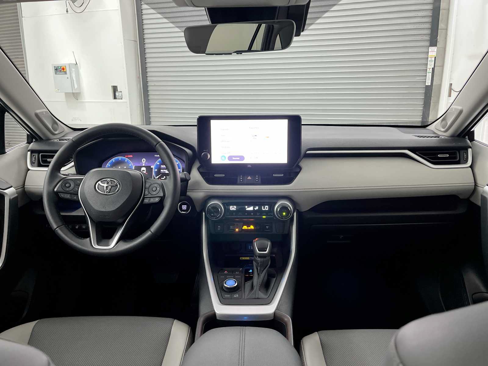 Used 2023 Toyota RAV4 Limited AWD/4WD image 10
