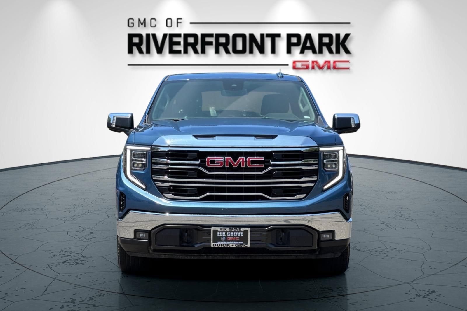 Used 2024 GMC Sierra 1500 SLT RWD image 9