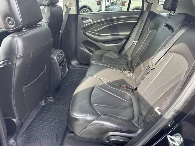 Used 2019 Buick Envision Essence FWD image 15