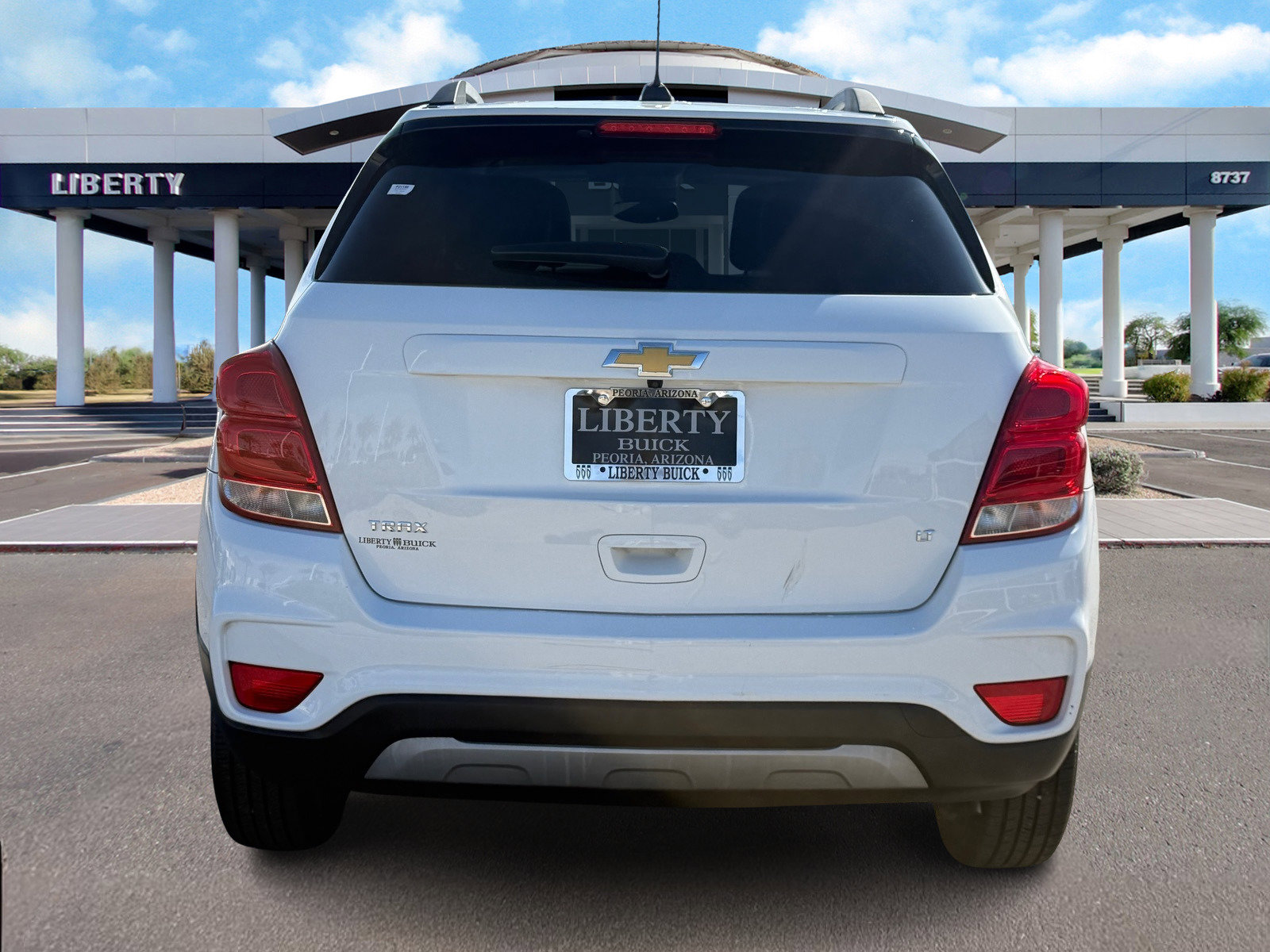 Used 2019 Chevrolet Trax LT w/ LT Convenience Package FWD image 5