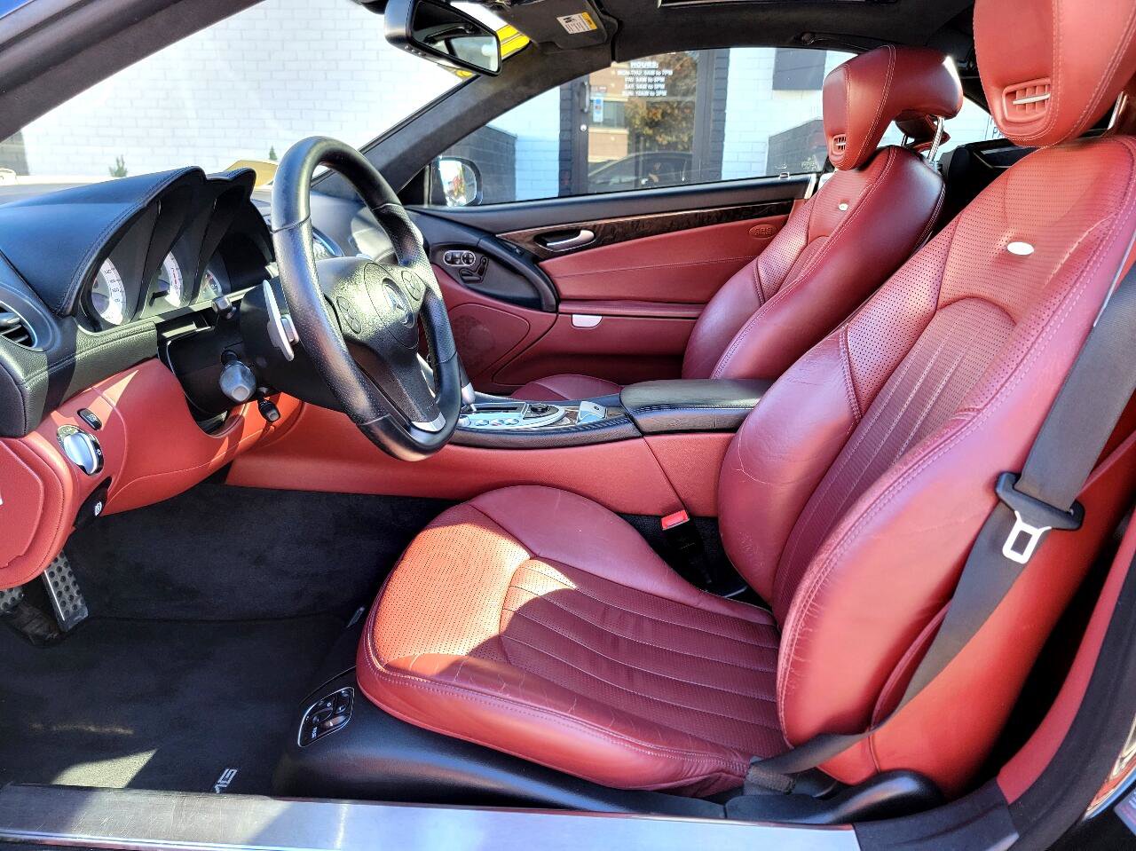 Used 2011 Mercedes-Benz SL 63 AMG image 30