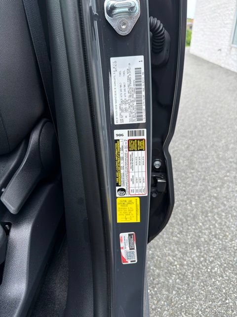 Used 2025 Toyota Tacoma SR w/ SR Upgrade Package AWD/4WD image 27