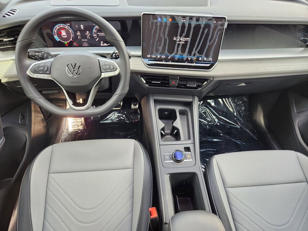 New 2026 Volkswagen Tiguan SE R-Line image 16