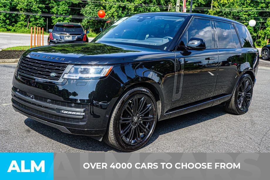 Used 2025 Land Rover Range Rover SE AWD/4WD image 3