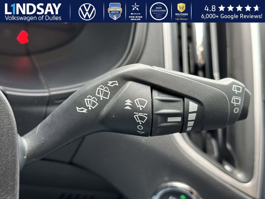 Used 2024 Ford Edge SE w/ Black Appearance Package image 22