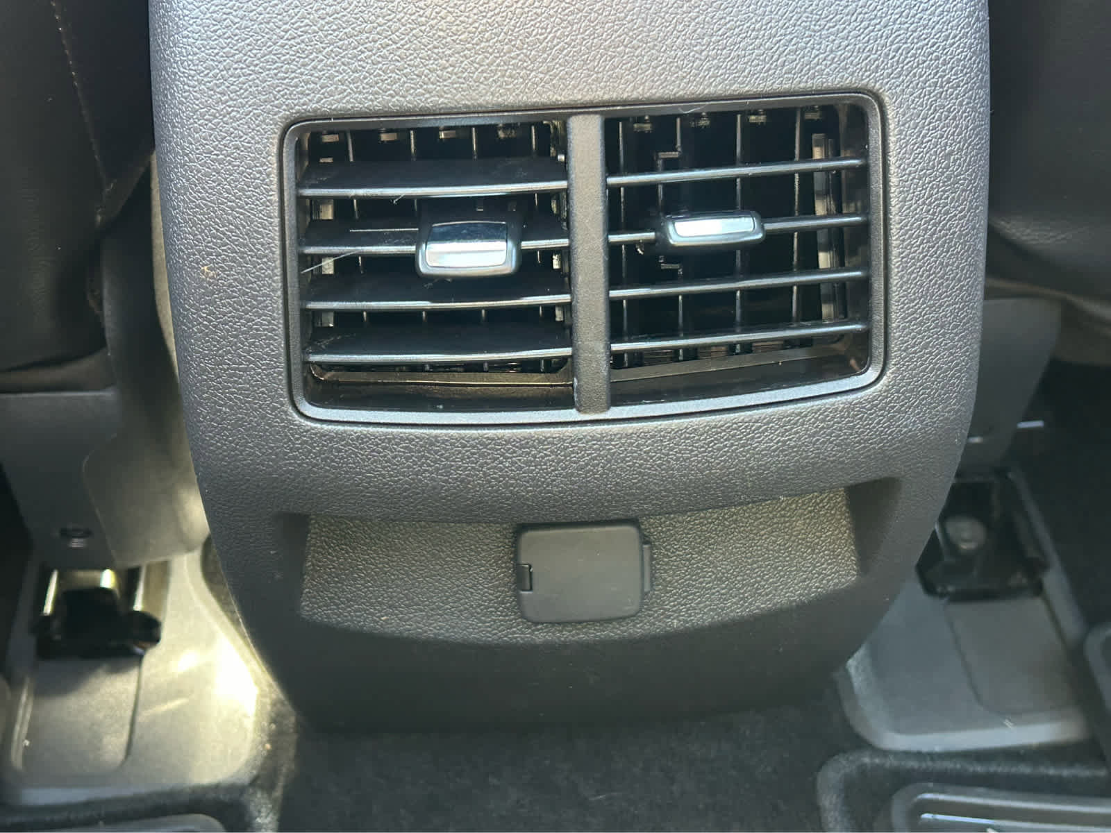 Used 2014 Ford Edge Limited w/ Equipment Group 301A FWD image 14