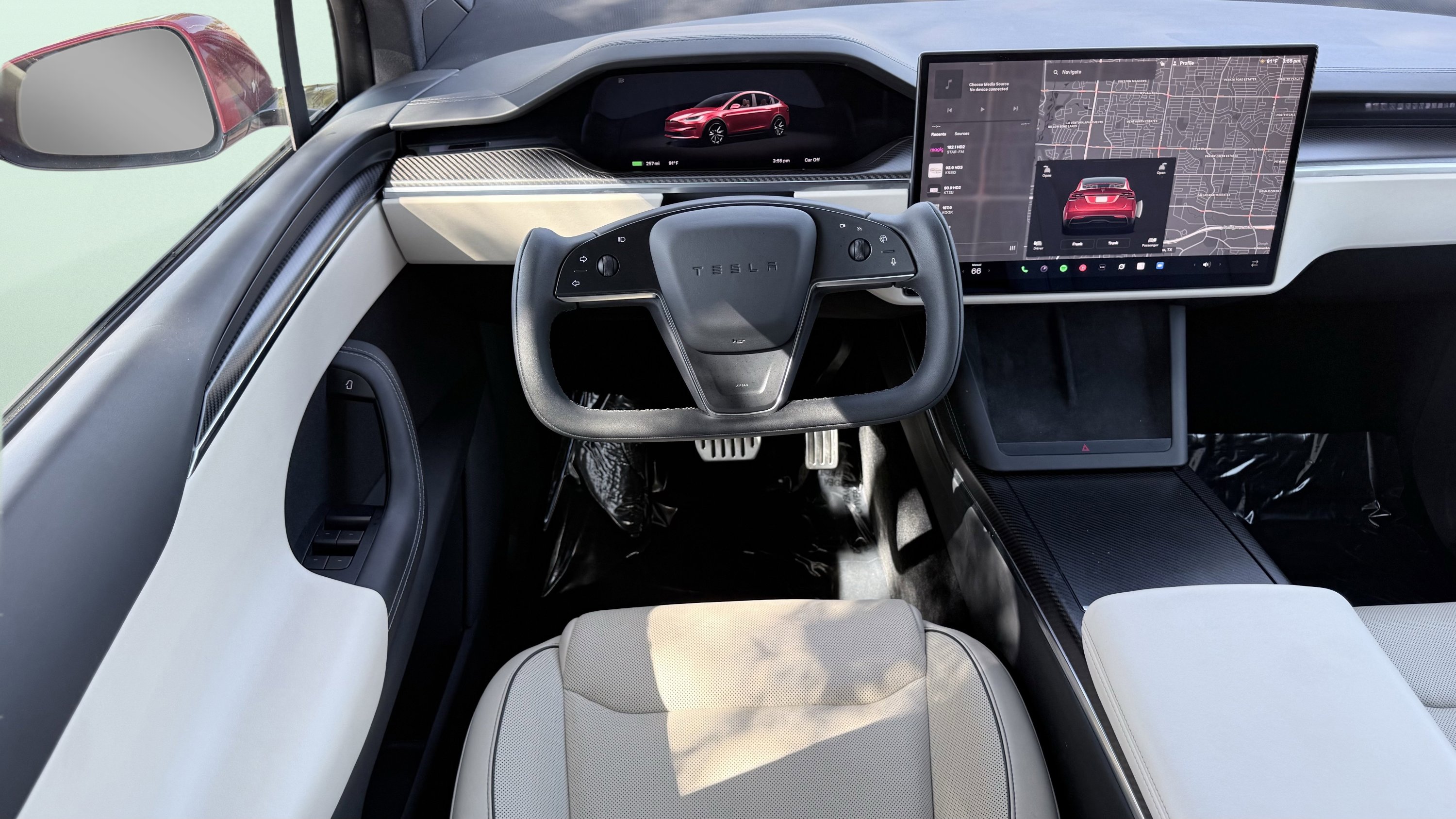 Used 2022 Tesla Model X Plaid image 56