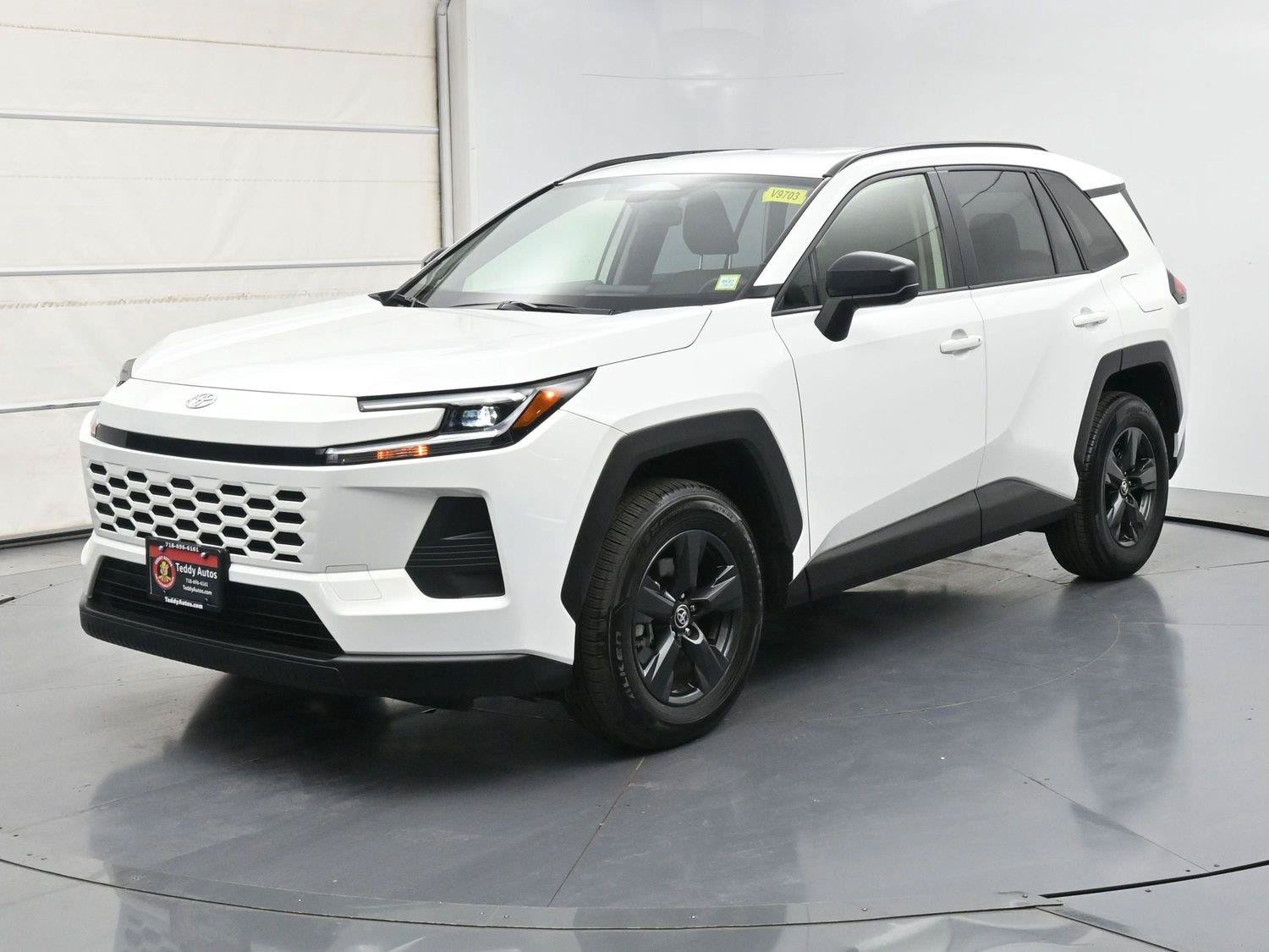 Used 2026 Toyota RAV4 LE AWD/4WD video 1