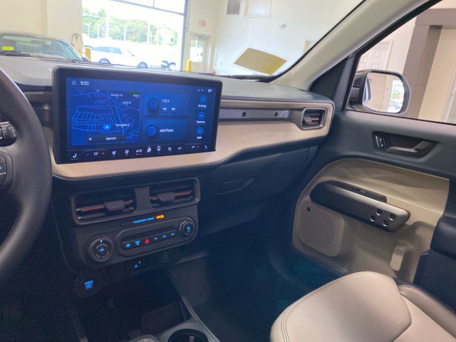 New 2025 Ford Maverick Lariat w/ 4K Tow Package image 13