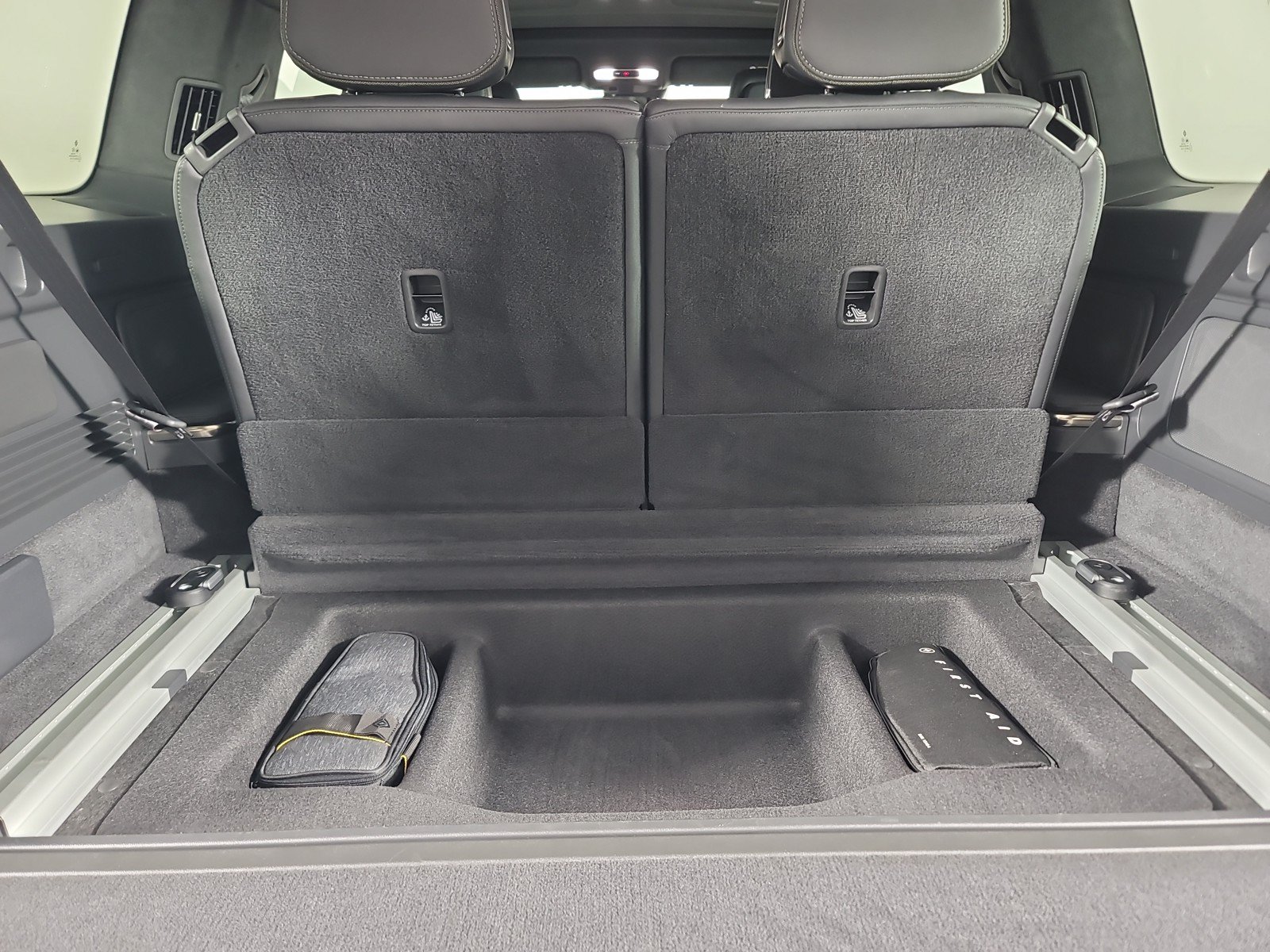 Used 2022 Rivian R1S Launch Edition AWD/4WD image 26