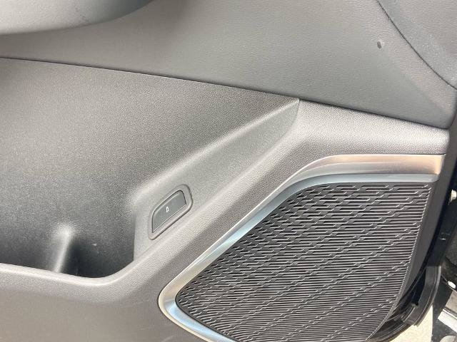 Used 2026 Buick Enclave Avenir w/ Super Cruise Package FWD image 21