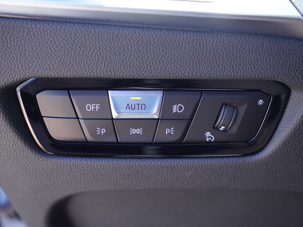 Used 2024 BMW M2 w/ Lighting Package RWD image 10