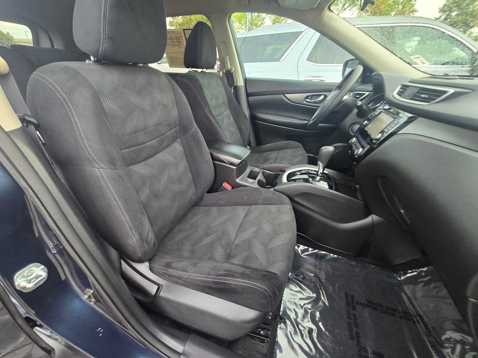 Used 2015 Nissan Rogue SV w/ SV Premium Package AWD/4WD image 10