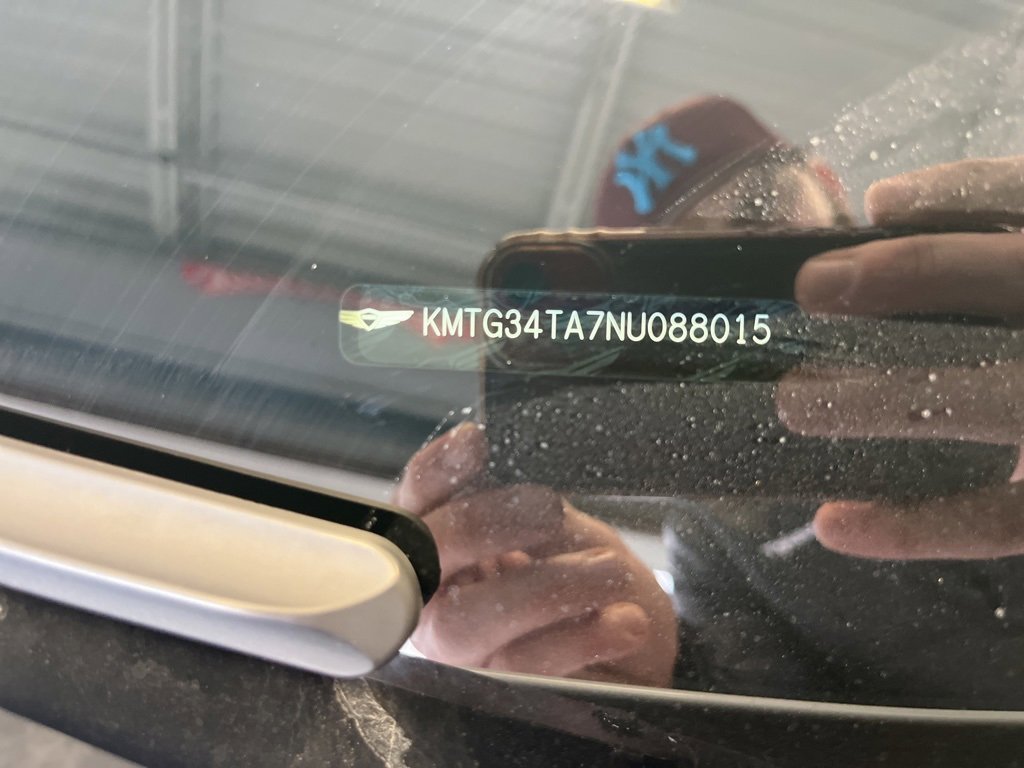 Used 2022 Genesis G70 2.0T w/ Prestige Package image 6