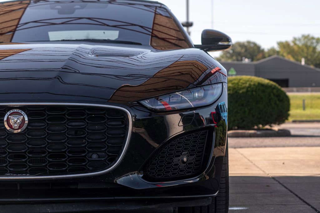 Used 2021 Jaguar F-TYPE Convertible image 13