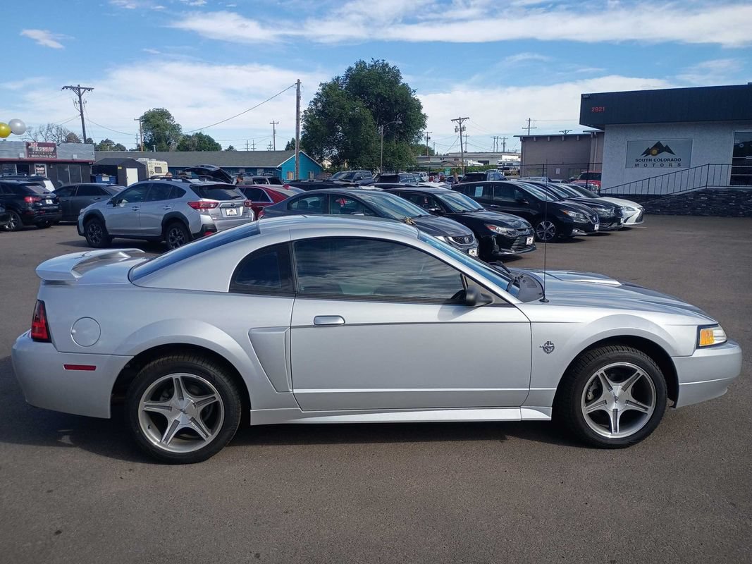 Used 1999 Ford Mustang GT RWD image 7