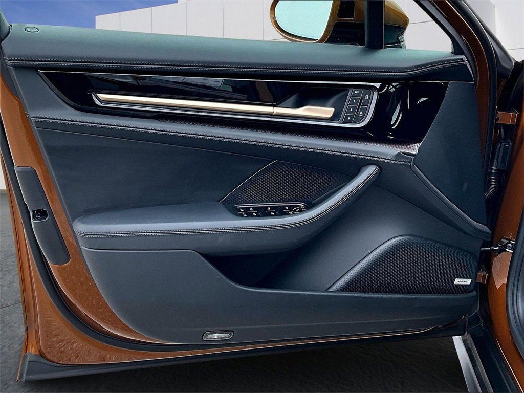 Used 2025 Porsche Panamera 4 image 19