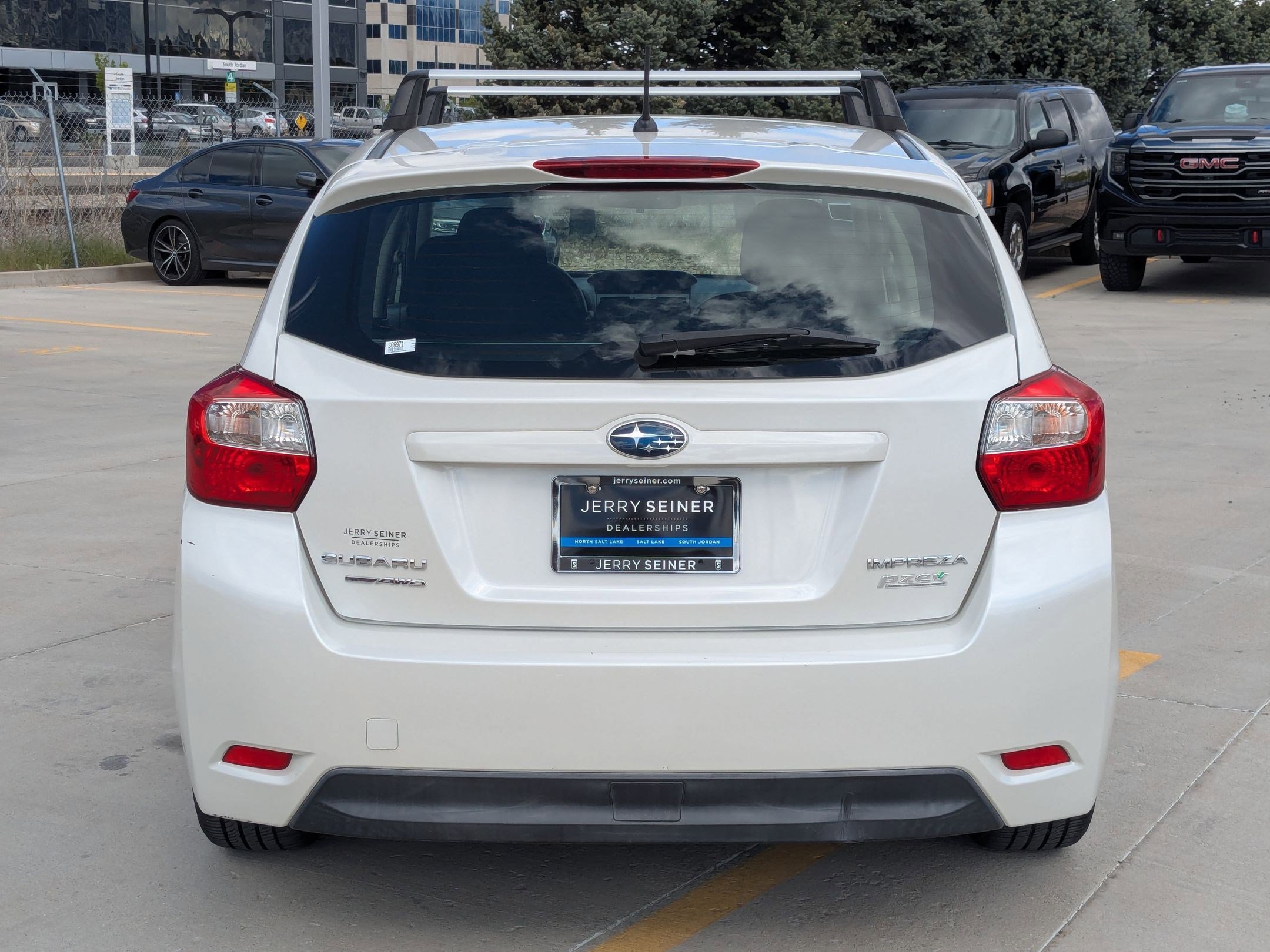 Used 2014 Subaru Impreza 2.0i Premium w/ All-Weather Package w/CVT image 4