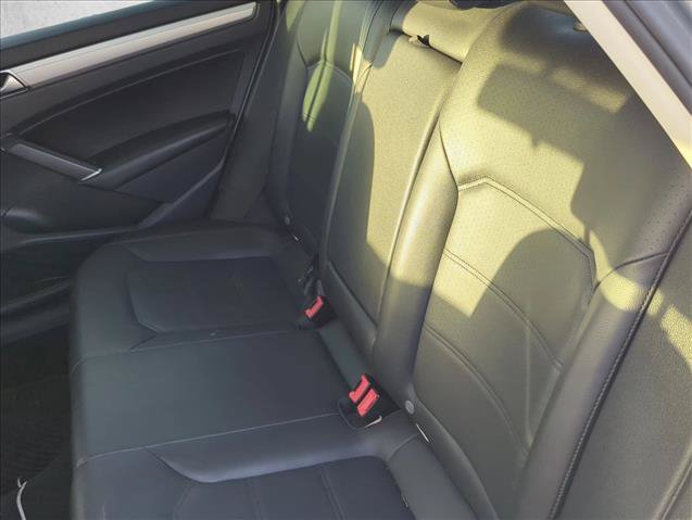 Used 2019 Volkswagen Passat 2.0T Wolfsburg FWD image 22