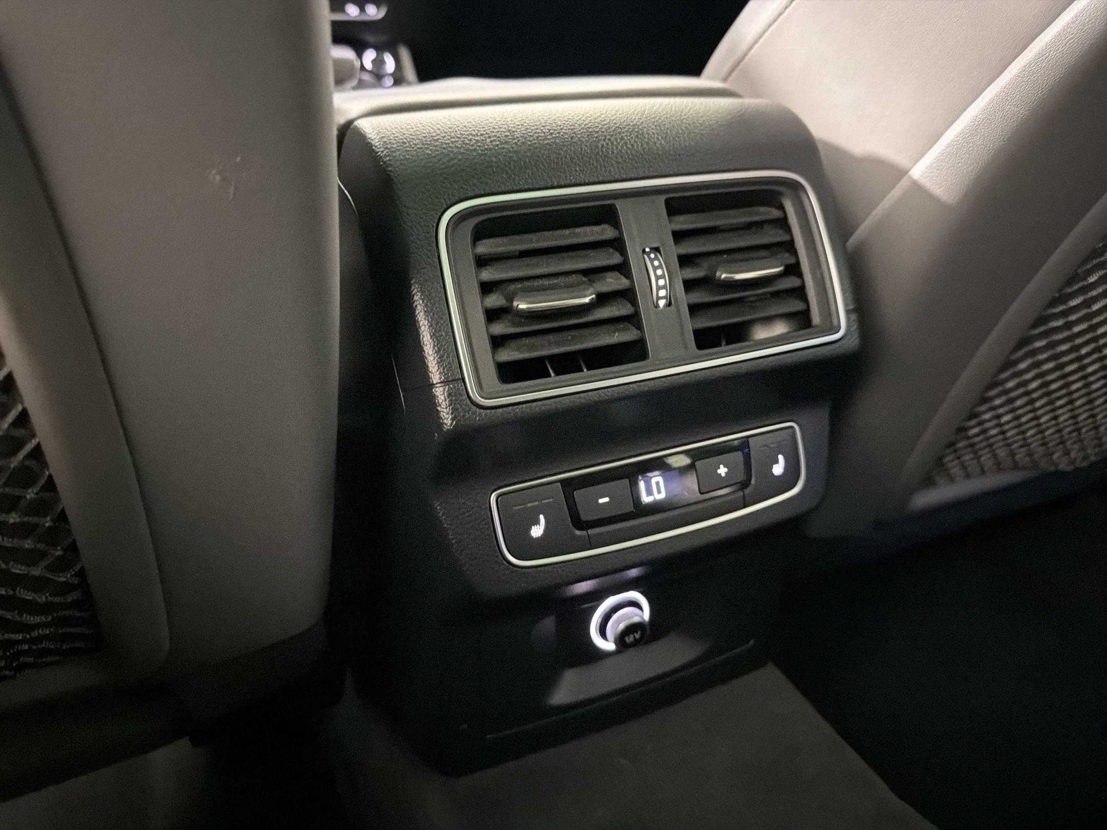 Used 2018 Audi SQ5 Prestige w/ Prestige Package AWD/4WD image 27