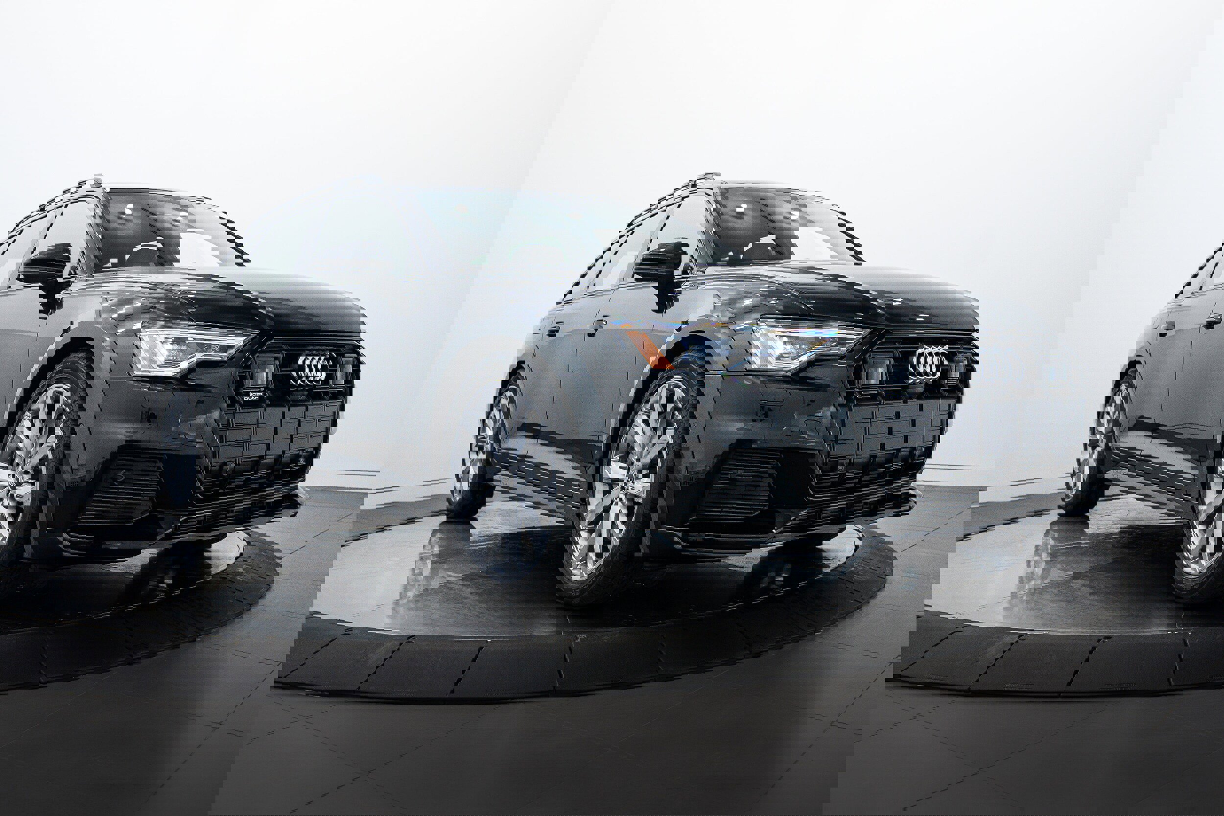 New 2025 Audi A6 Premium Plus