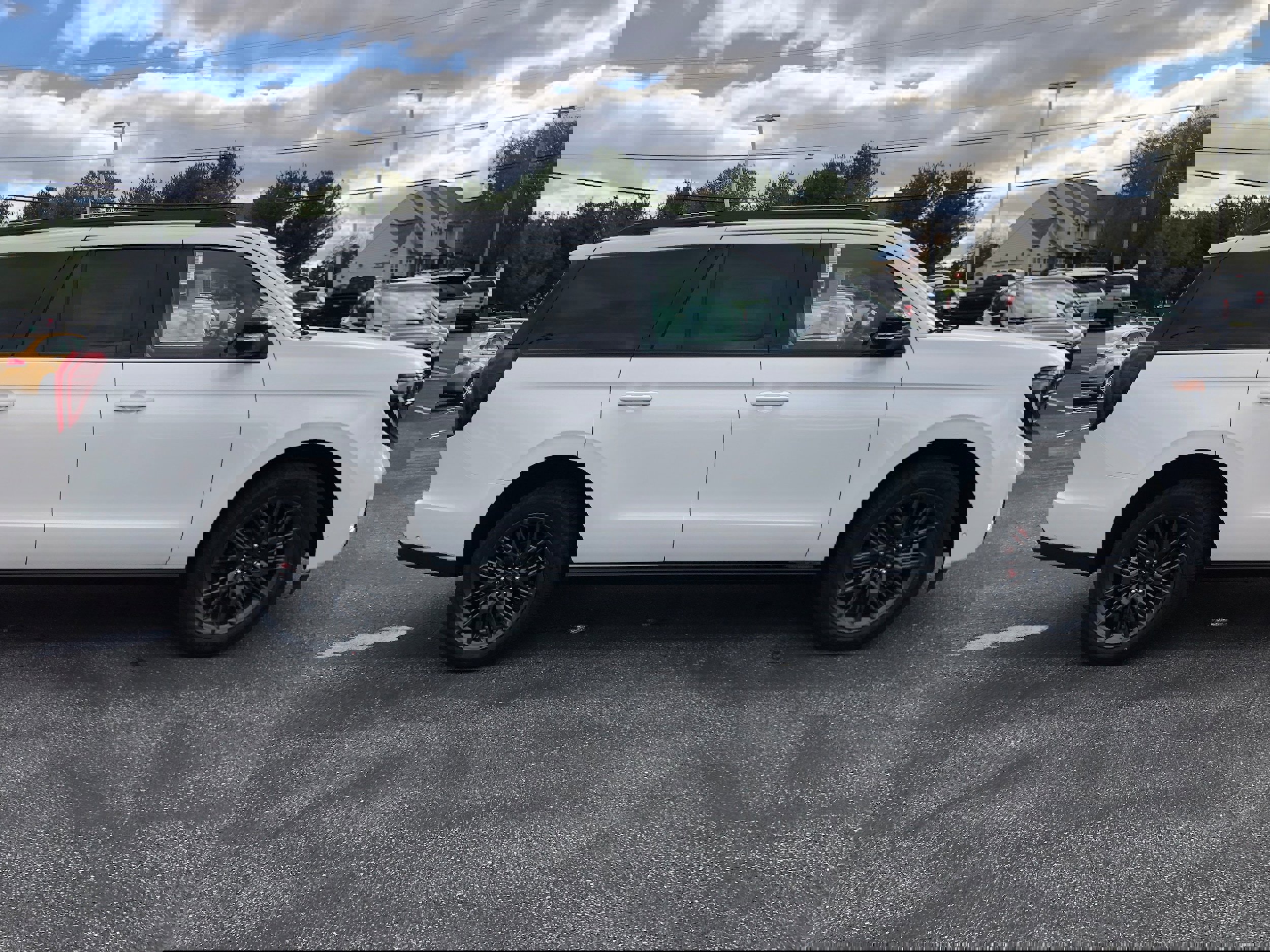 New 2025 Ford Expedition Platinum w/ Stealth Performance Package image 6