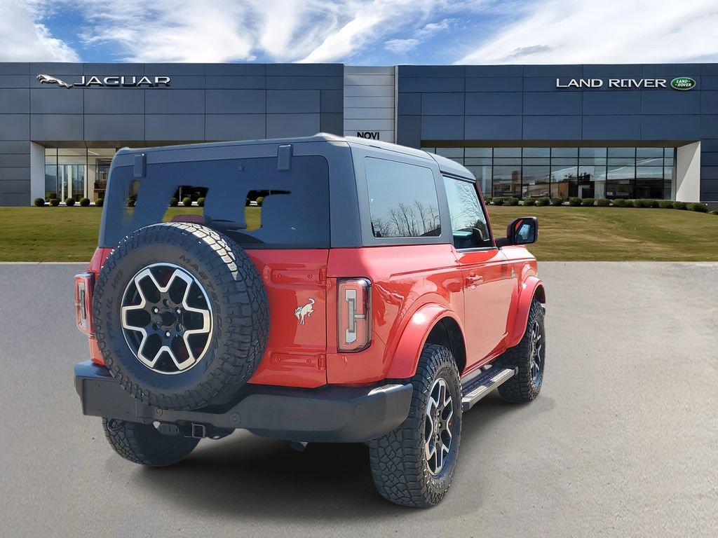 Used 2023 Ford Bronco Outer Banks AWD/4WD image 3