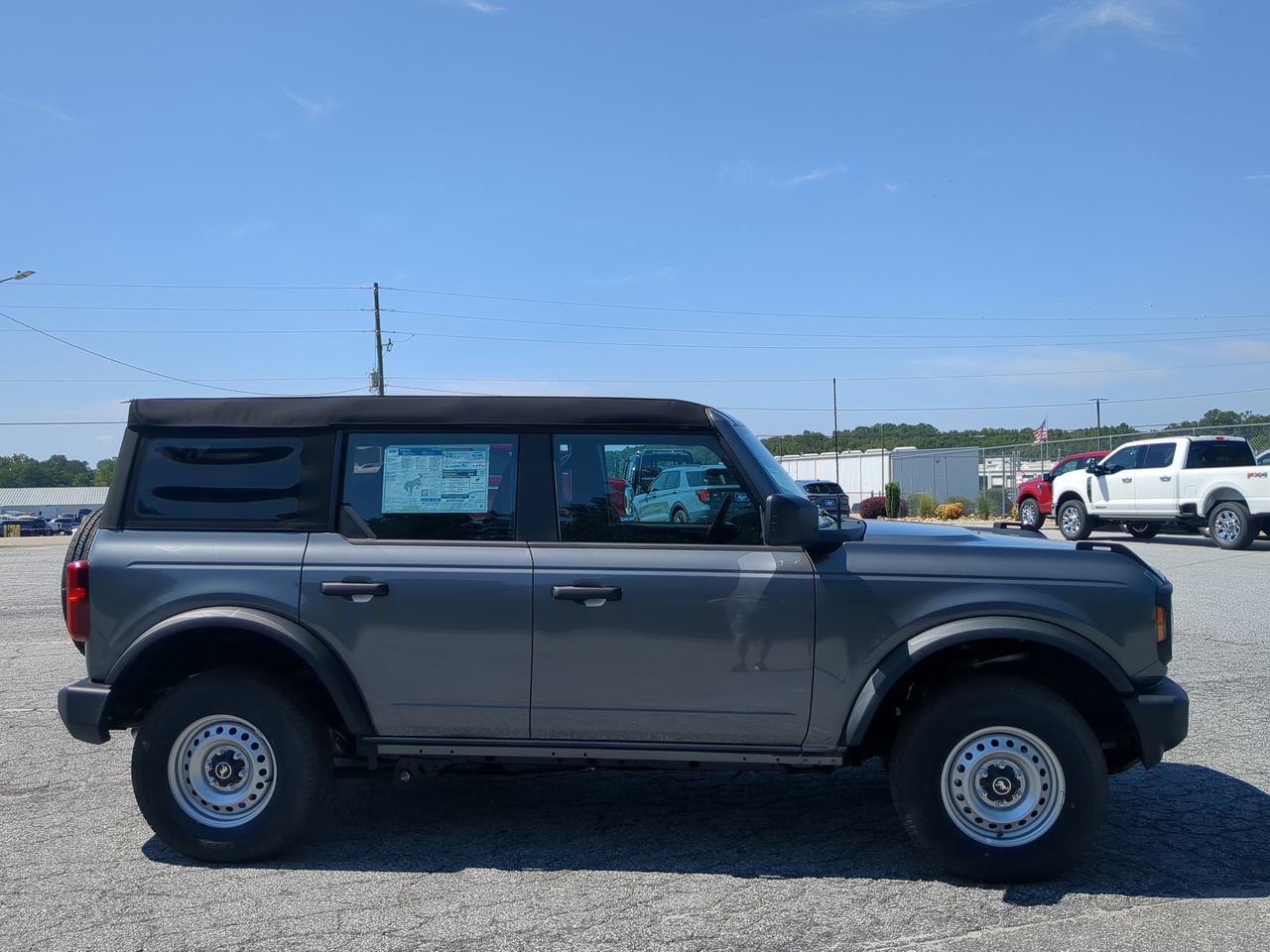 New 2025 Ford Bronco 4-Door AWD/4WD image 2