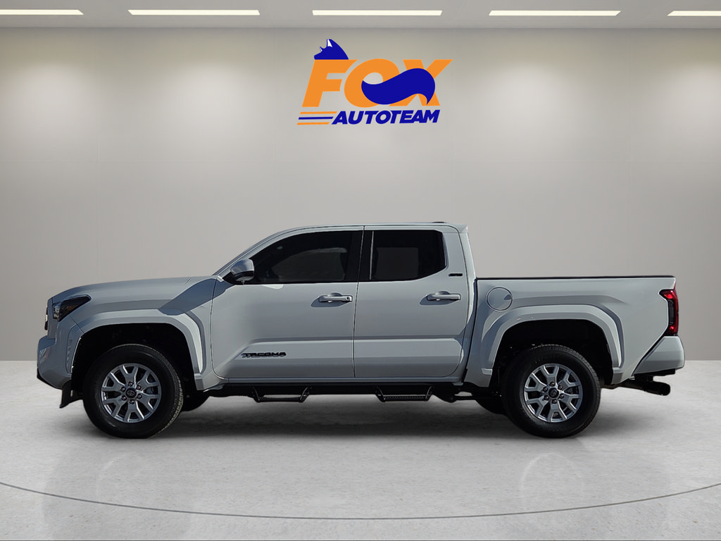 New 2026 Toyota Tacoma SR5 AWD/4WD image 2