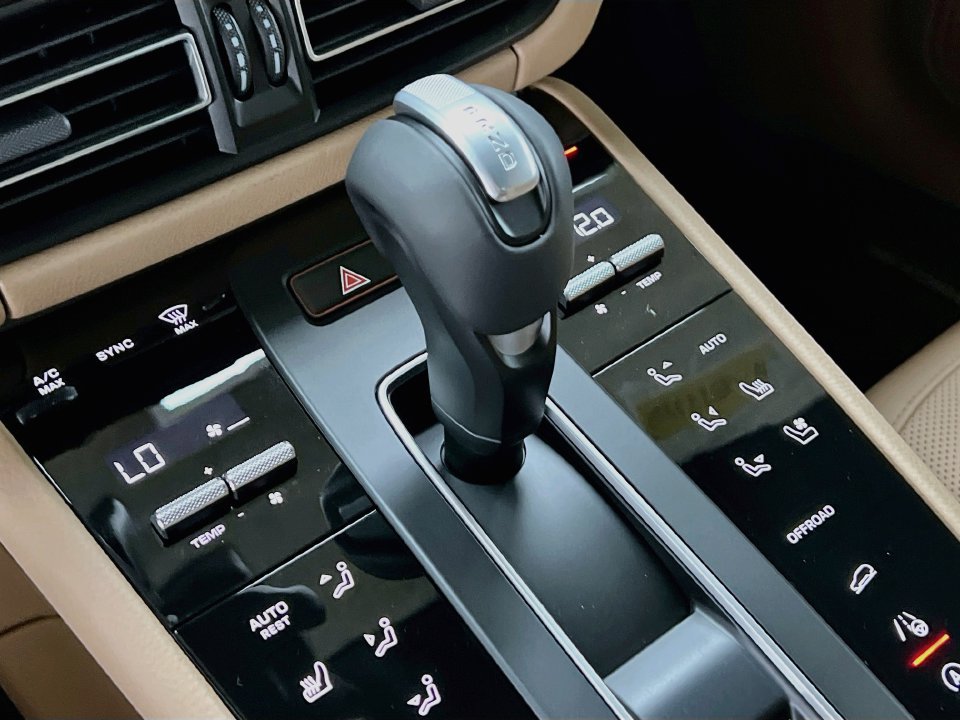 New 2026 Porsche Macan AWD/4WD image 19