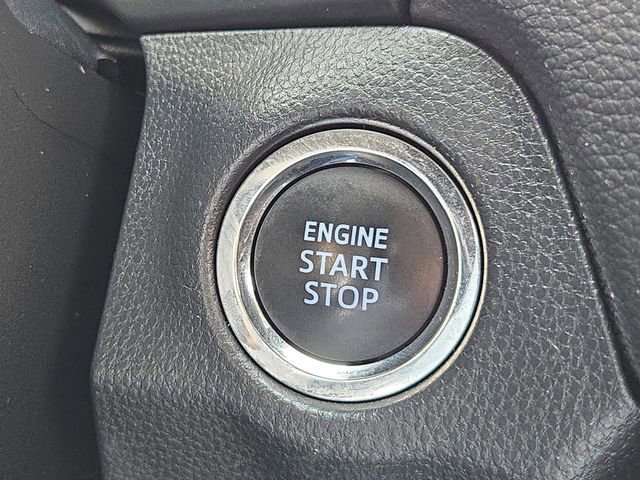 Used 2021 Toyota RAV4 XLE w/ Convenience Package AWD/4WD image 24