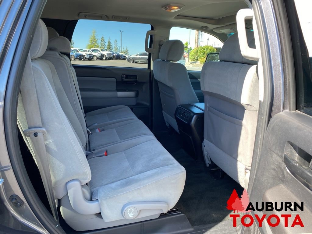Used 2015 Toyota Sequoia SR5 RWD image 19
