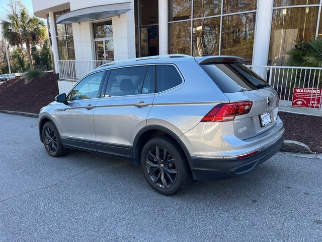 Used 2024 Volkswagen Tiguan SE image 38