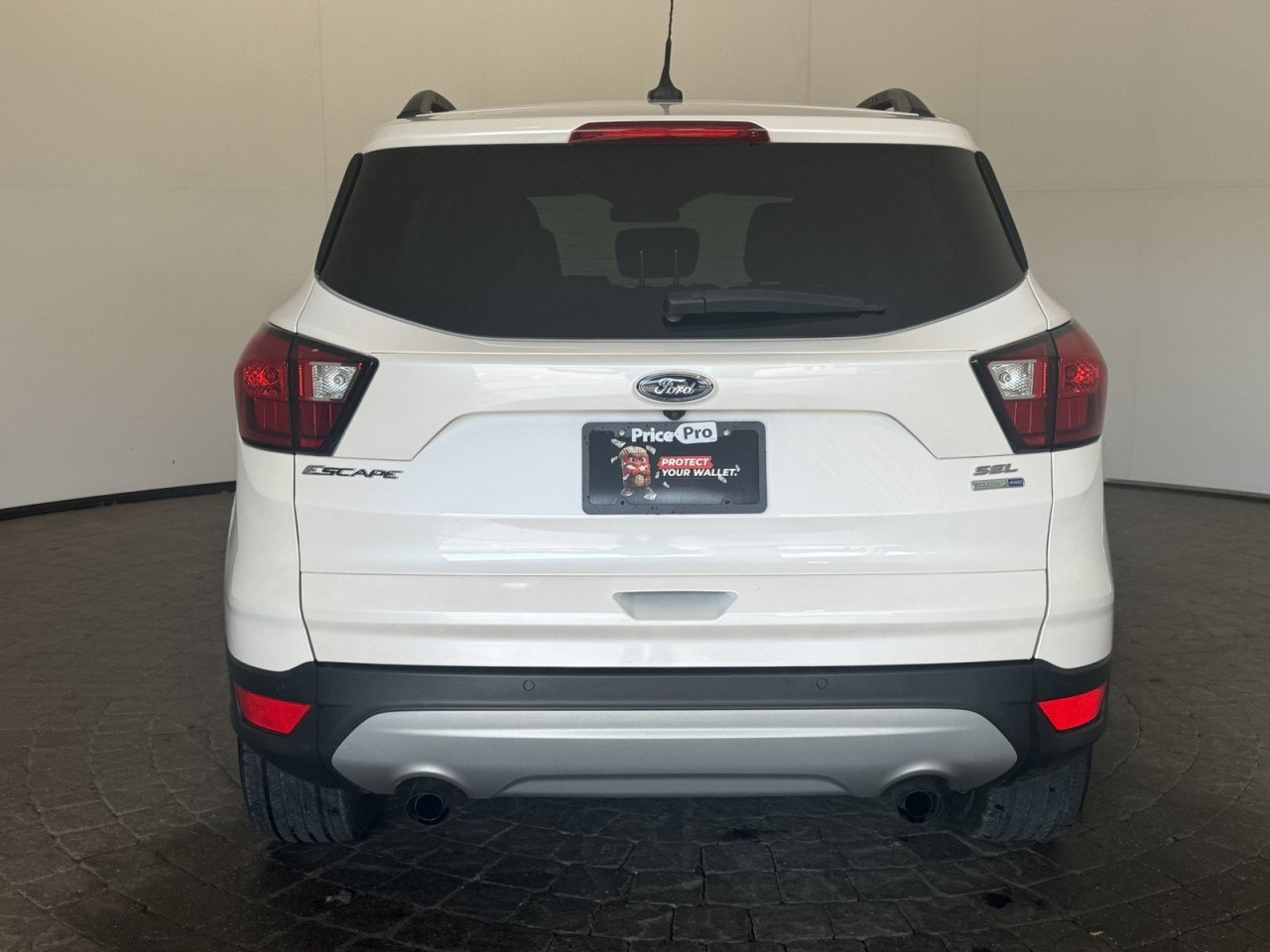 Used 2019 Ford Escape SEL AWD/4WD image 6