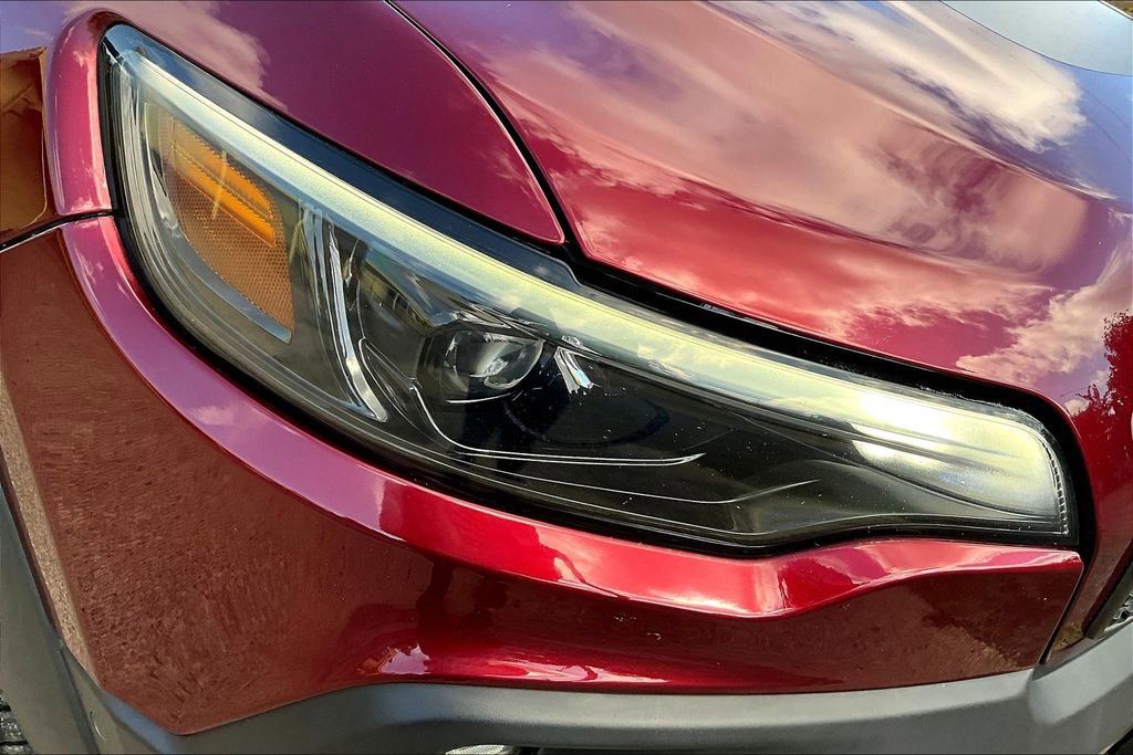 Used 2019 Jeep Cherokee Trailhawk image 28